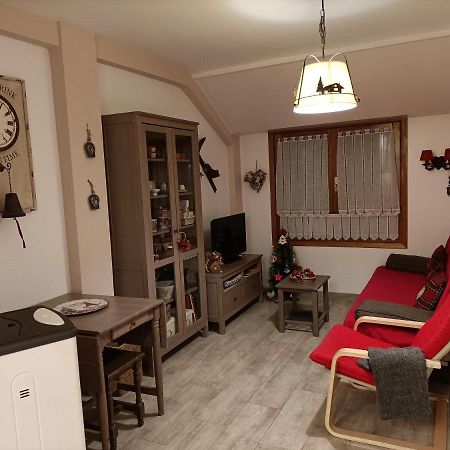 Apartamento Aranones Canfranc Esterno foto
