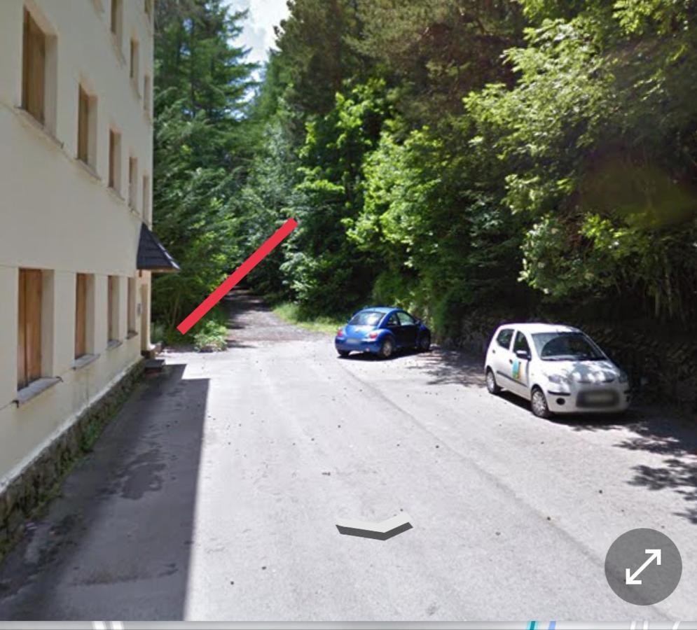 Apartamento Aranones Canfranc Esterno foto